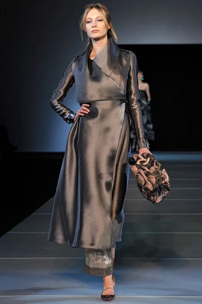 Look 30